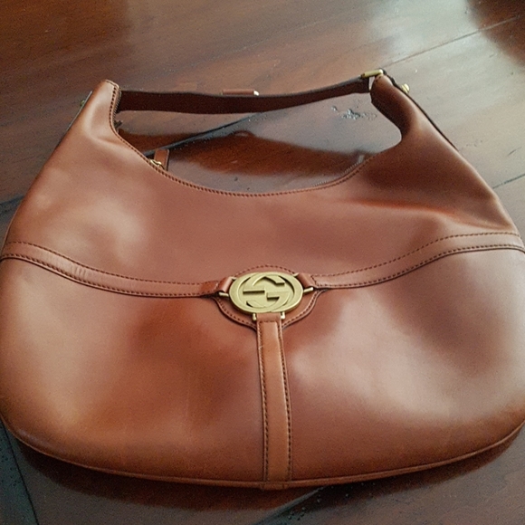 Gucci Handbags - ♨️SALE♨️ Gucci Shoulder Bag